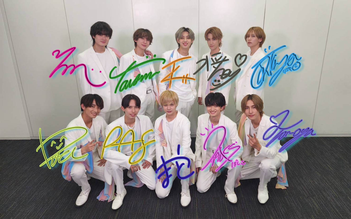 UNiFY メンバー全員のサイン入り写真 #1253/2000 - 「全力アピール