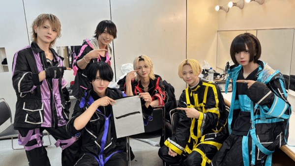 夢喰NEON メンバー全員のサイン入り写真 #69/2000