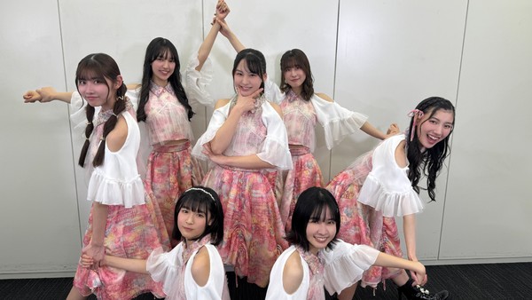 ukka /メンバー全員のサイン入り写真 #1106/2000