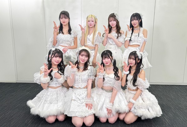 Jams Collection全員のサイン入り写真 #685/2000