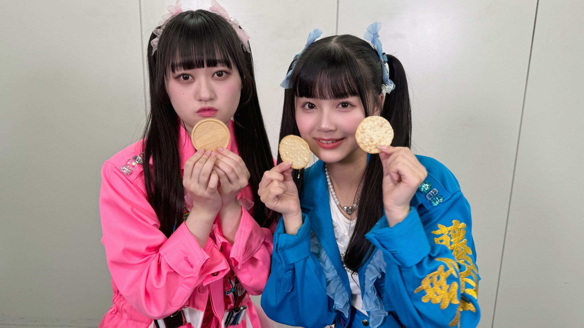 いぎなり東北産/橘花怜＆藤谷美海のサイン入り写真 #1671/2000