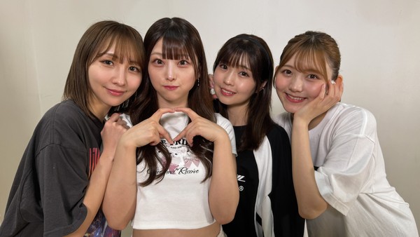 Ange☆Reve/メンバー4人の貴重なレッスン姿のサイン入り写真 #1384/2000