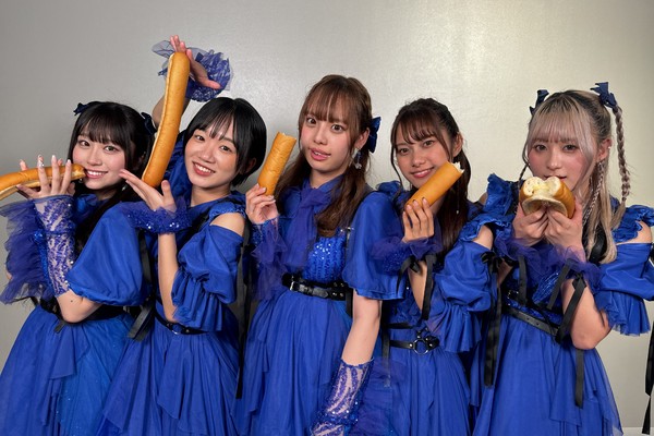 fishbowl /静岡ソウルフードとメンバー全員のサイン入り写真 #946/2000