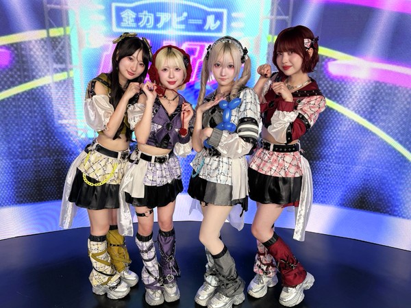 ミームトーキョー／メンバー４人のサイン入り写真① #333/2000