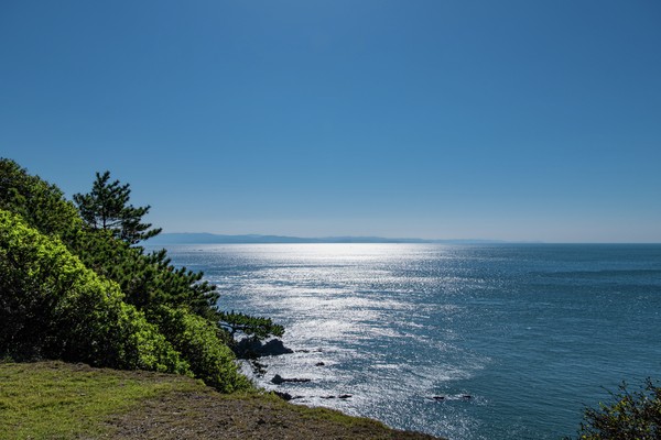 海と島
